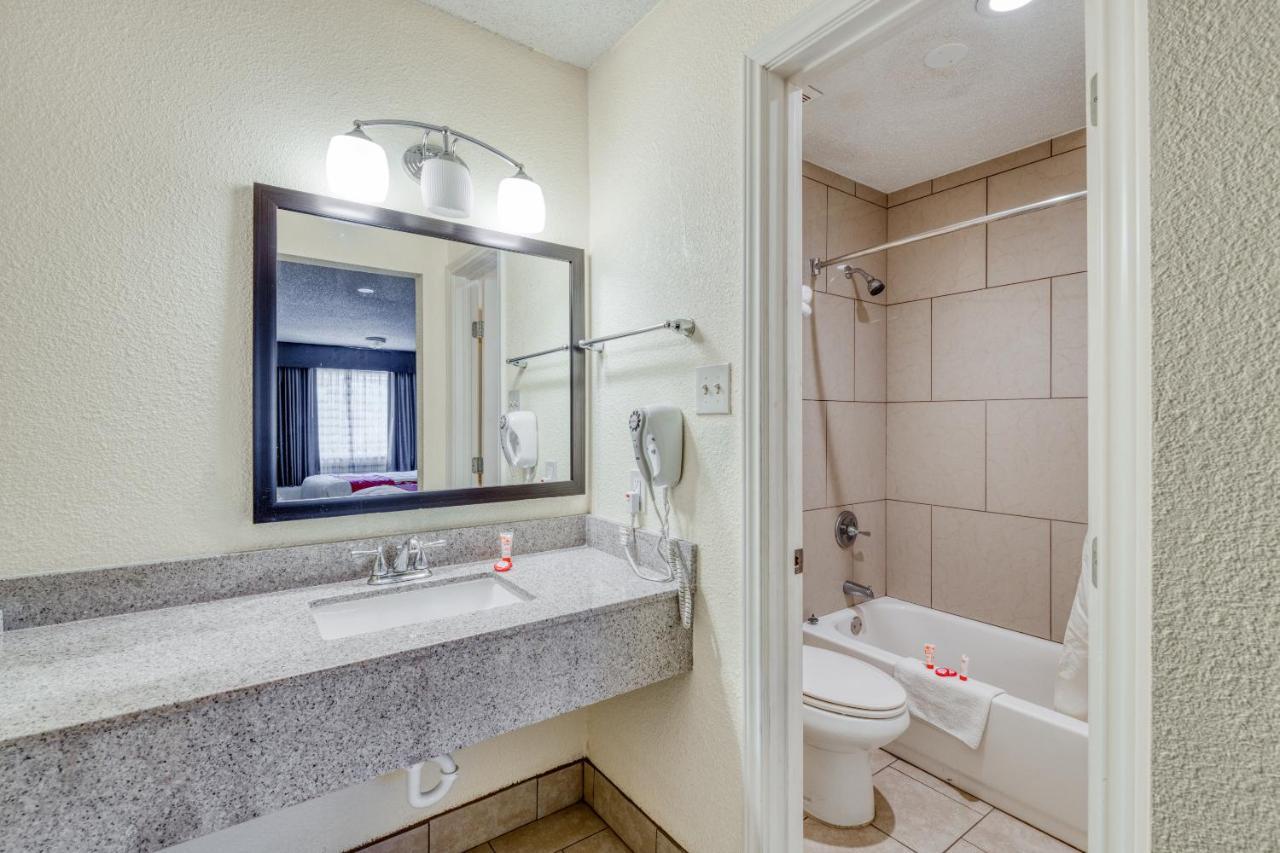 Oyo Hotel Rosenberg Tx I-69 Zewnętrze zdjęcie